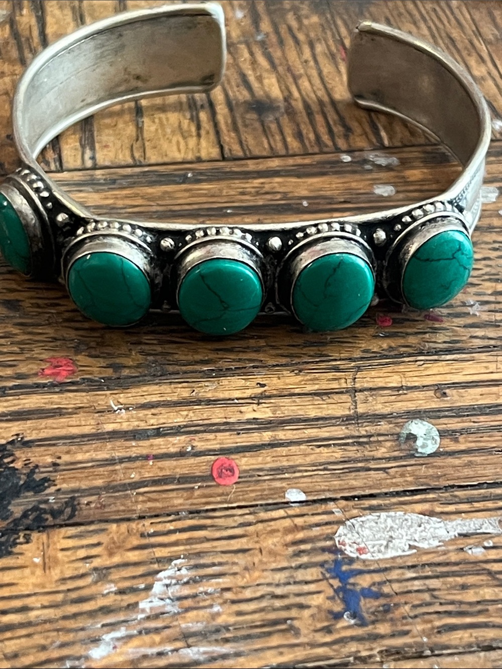 Vintage Navajo Native American rolled silver cuff artisan made /malachite stones